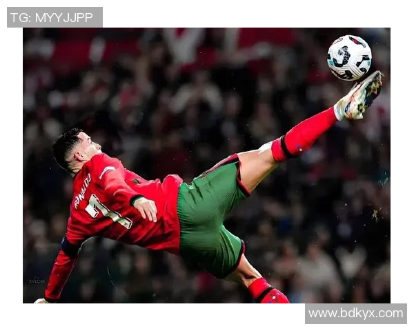 英国足球历史上最具成就的球星及其传奇生涯回顾 英国足球历史上最具成就的球星及其传奇生涯回顾