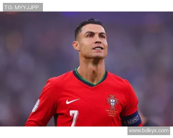 身高一米七五的足球球星在赛场上的表现和成就解析 身高一米七五的足球球星在赛场上的表现和成就解析